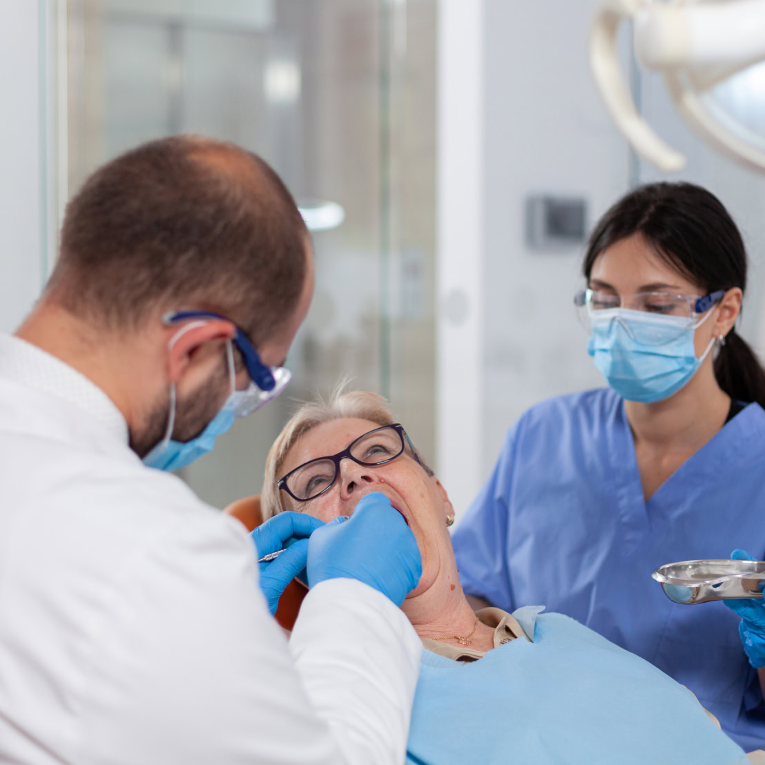 Dental bridge treatment at Refresh Dental Care Miranda