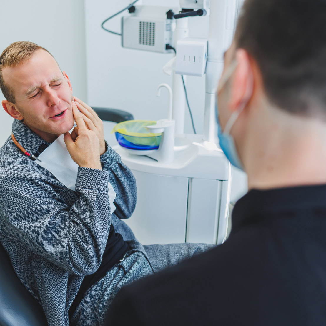 Tooth extraction treatment at Refresh Dental Care Miranda