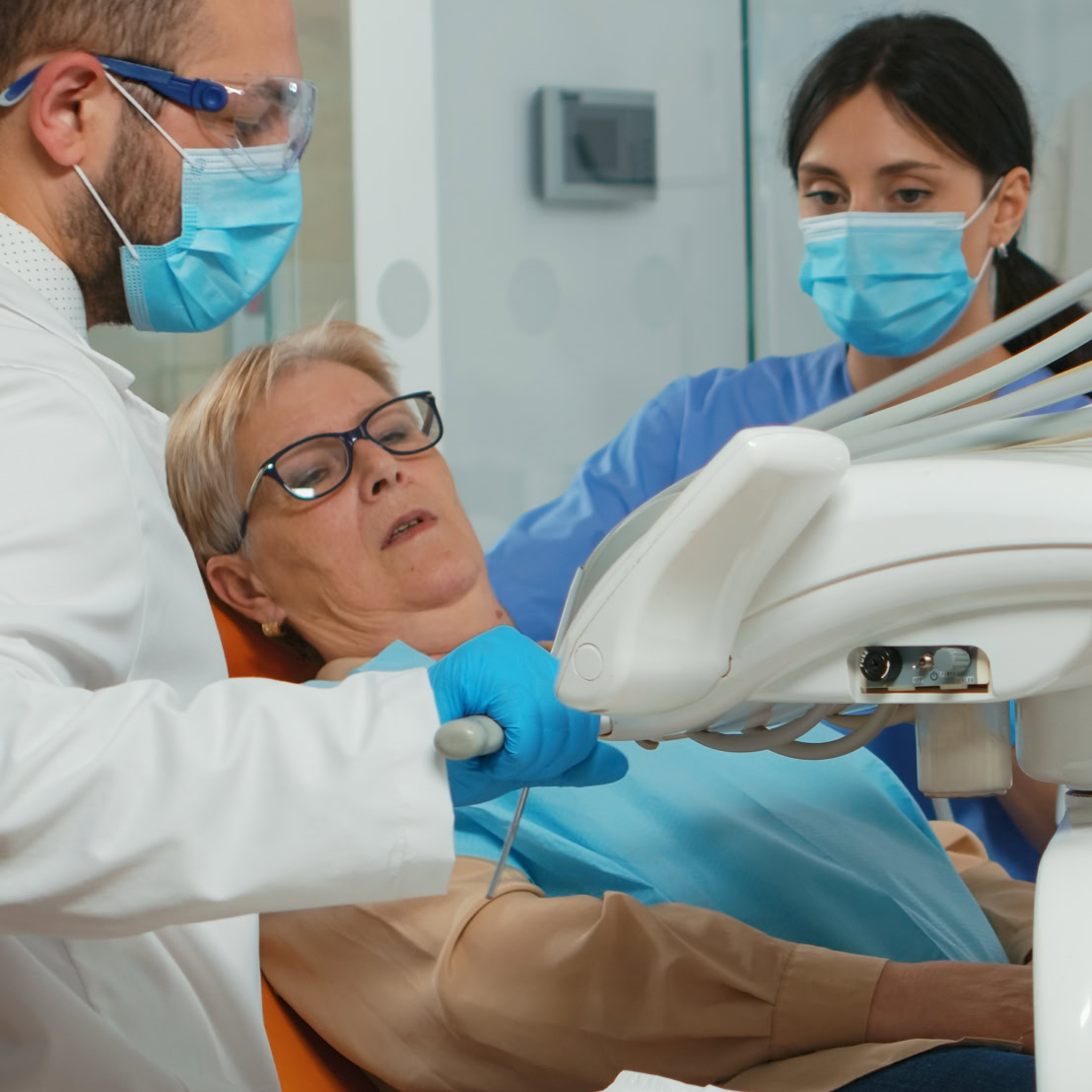 procedure candidate 1108x1108 - Refresh Dental Care Miranda