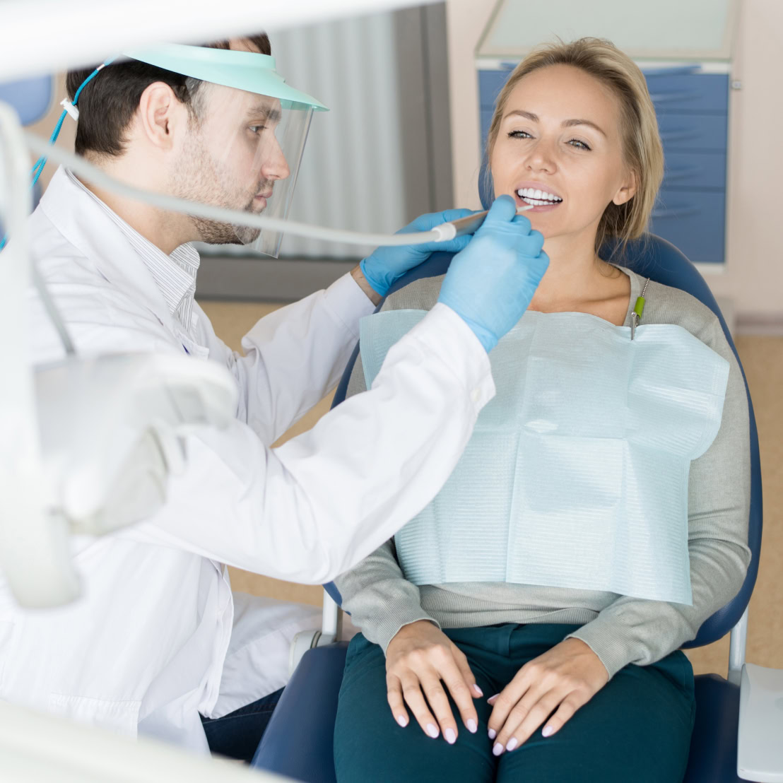 Smile makeover treatment at Refresh Dental Care Miranda